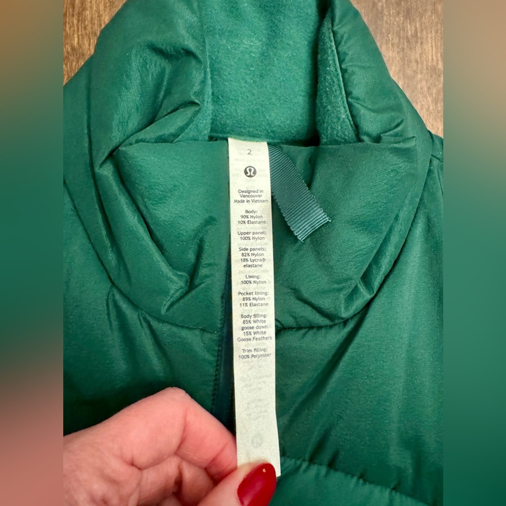EUC! Lululemon Down For It All Vest, sz 2 - Picture 4 of 16